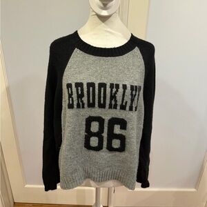 Ultra Flirt Women's Black and Gray Brooklyn 86 Sweater